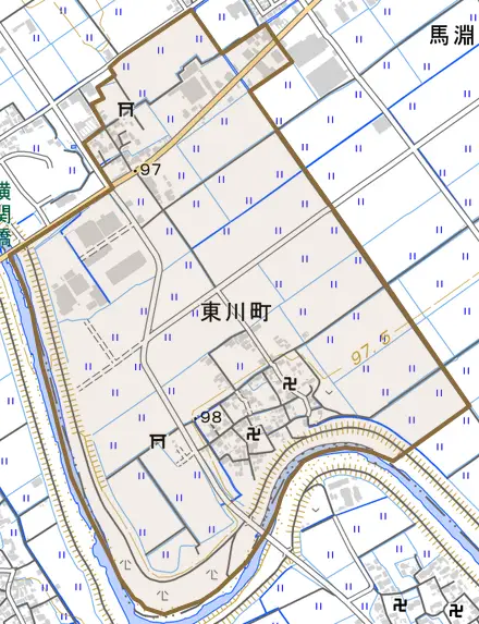 東川町とその周辺の地図。町の範囲を重ねている