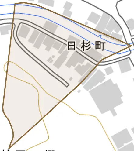 日杉町とその周辺の地図。町の範囲を重ねている