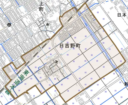 日吉野町とその周辺の地図。町の範囲を重ねている
