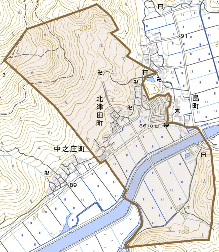 北津田町とその周辺の地図。町の範囲を重ねている