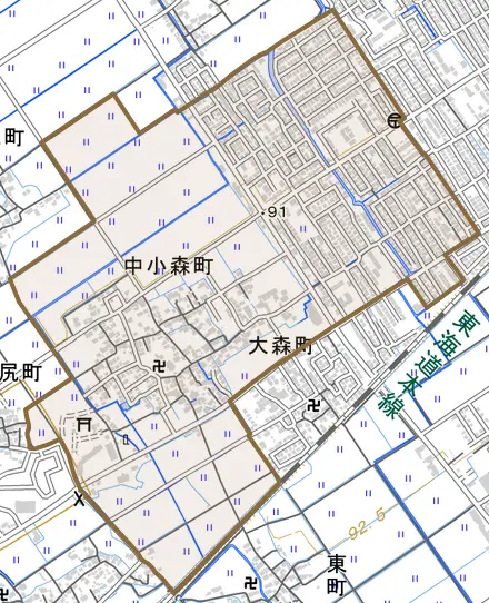 中小森町とその周辺の地図。町の範囲を重ねている