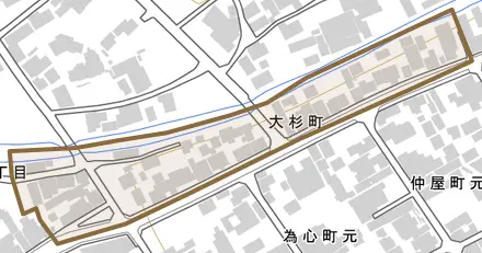 大杉町とその周辺の地図。町の範囲を重ねている