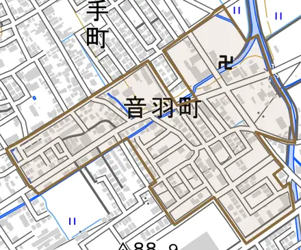 音羽町とその周辺の地図。町の範囲を重ねている