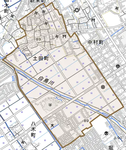 土田町とその周辺の地図。町の範囲を重ねている