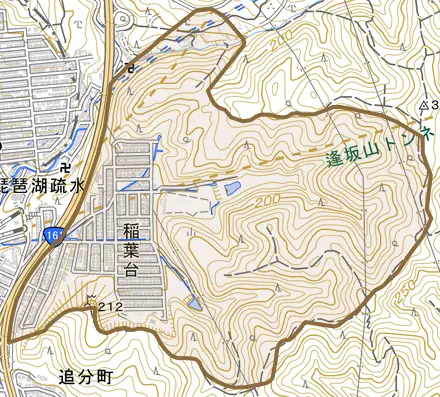 稲葉台とその周辺の地図。町の範囲を重ねている