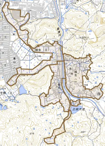 桐生とその周辺の地図。町の範囲を重ねている