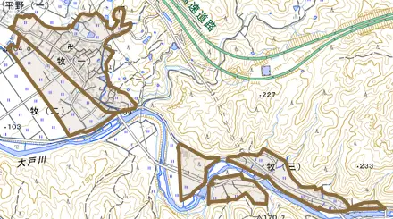 牧とその周辺の地図。町の範囲を重ねている