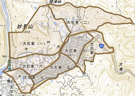 大石東とその周辺の地図。町の範囲を重ねている