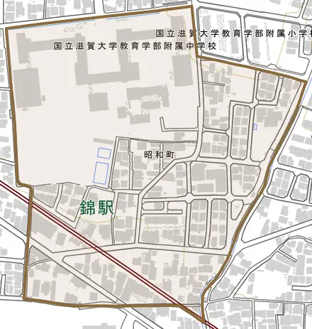昭和町とその周辺の地図。町の範囲を重ねている