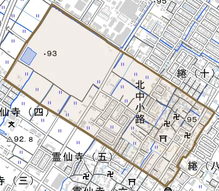 北中小路とその周辺の地図。町の範囲を重ねている