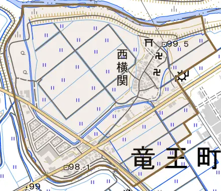 大字西横関とその周辺の地図。町の範囲を重ねている