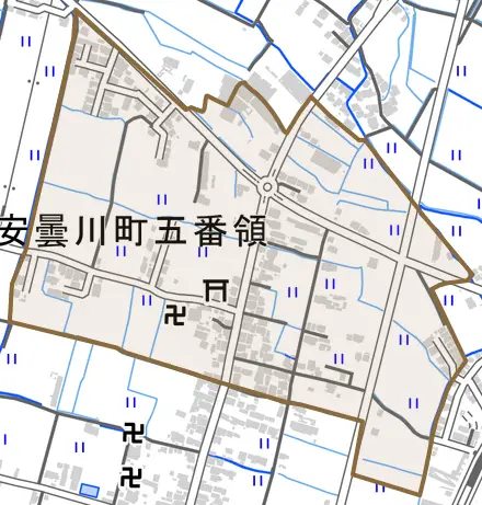安曇川町五番領とその周辺の地図。町の範囲を重ねている