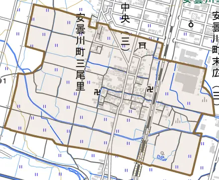 安曇川町三尾里とその周辺の地図。町の範囲を重ねている