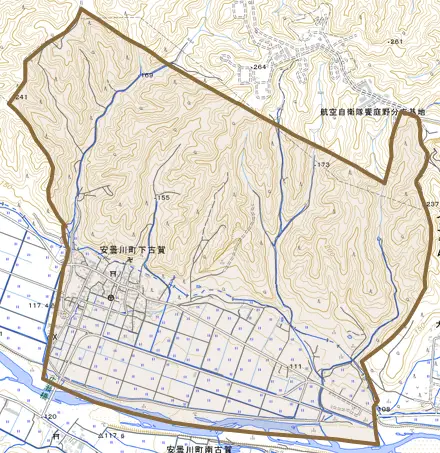 安曇川町下古賀とその周辺の地図。町の範囲を重ねている