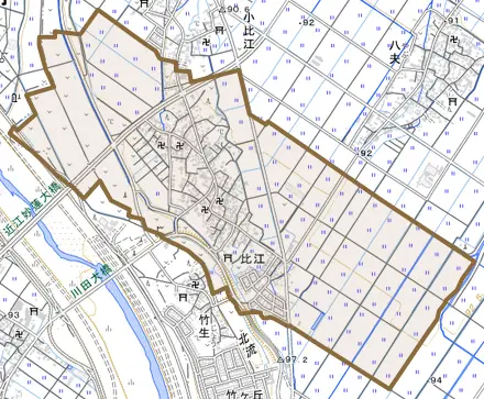 比江とその周辺の地図。町の範囲を重ねている
