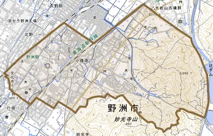 小篠原とその周辺の地図。町の範囲を重ねている