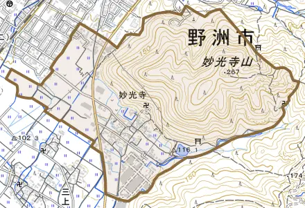 妙光寺とその周辺の地図。町の範囲を重ねている