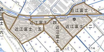 近江富士とその周辺の地図。町の範囲を重ねている