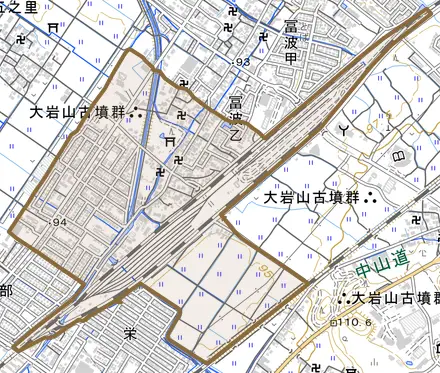 冨波乙とその周辺の地図。町の範囲を重ねている
