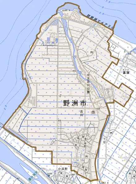 吉川とその周辺の地図。町の範囲を重ねている