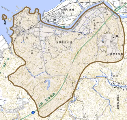 三隅町古市場とその周辺の地図。町の範囲を重ねている