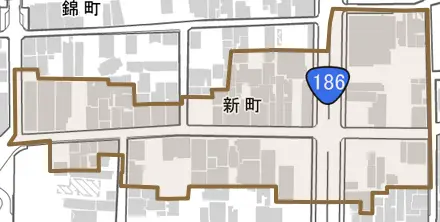 新町とその周辺の地図。町の範囲を重ねている