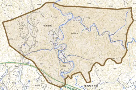 宇津井町とその周辺の地図。町の範囲を重ねている