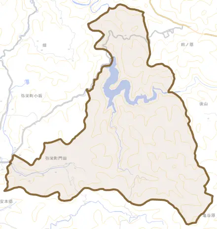 弥栄町門田とその周辺の地図。町の範囲を重ねている