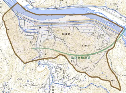 船津町とその周辺の地図。町の範囲を重ねている