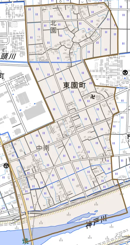 東園町とその周辺の地図。町の範囲を重ねている