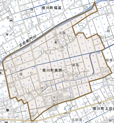 斐川町美南とその周辺の地図。町の範囲を重ねている