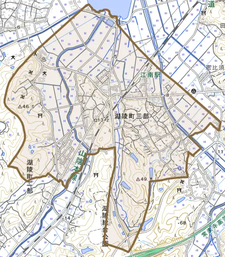 湖陵町三部とその周辺の地図。町の範囲を重ねている