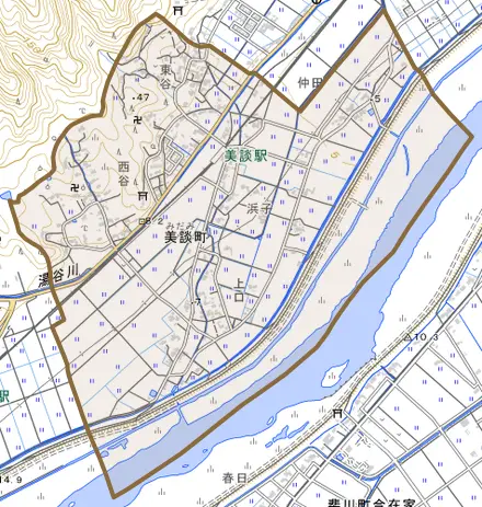 美談町とその周辺の地図。町の範囲を重ねている