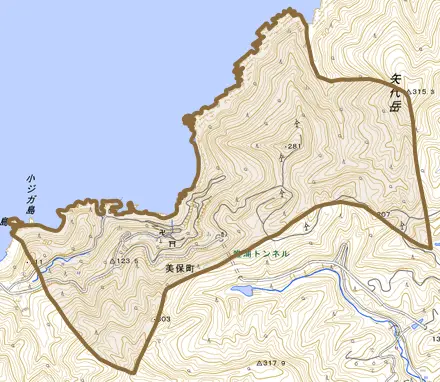 美保町とその周辺の地図。町の範囲を重ねている