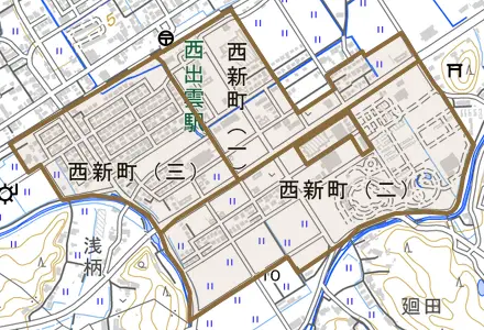 西新町とその周辺の地図。町の範囲を重ねている