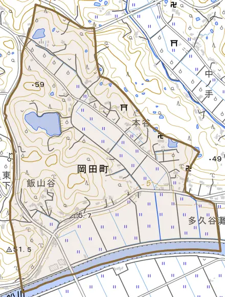岡田町とその周辺の地図。町の範囲を重ねている