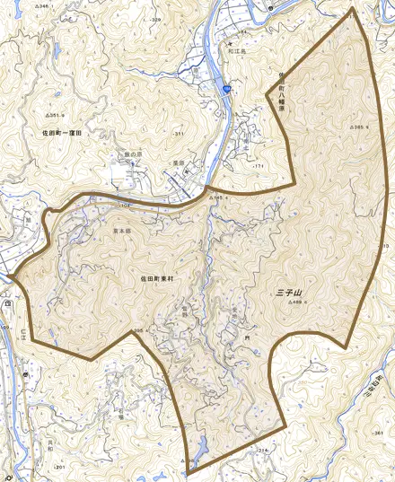 佐田町東村とその周辺の地図。町の範囲を重ねている