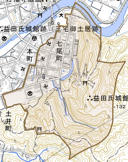 七尾町とその周辺の地図。町の範囲を重ねている