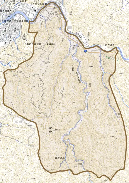 大谷町とその周辺の地図。町の範囲を重ねている