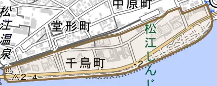 千鳥町とその周辺の地図。町の範囲を重ねている