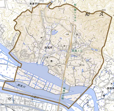 西尾町とその周辺の地図。町の範囲を重ねている