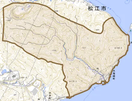 大海崎町とその周辺の地図。町の範囲を重ねている