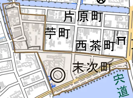 末次町とその周辺の地図。町の範囲を重ねている