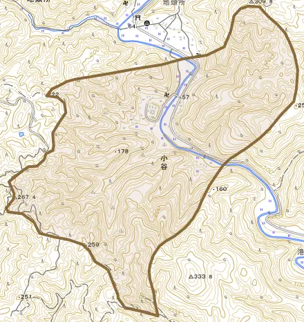 小谷とその周辺の地図。町の範囲を重ねている