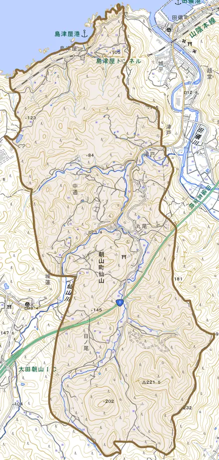 朝山町仙山とその周辺の地図。町の範囲を重ねている