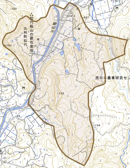 久利町松代とその周辺の地図。町の範囲を重ねている