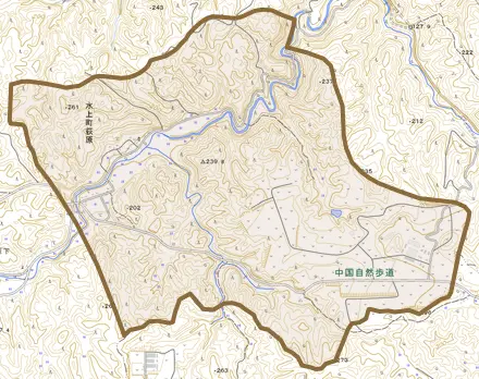 水上町荻原とその周辺の地図。町の範囲を重ねている