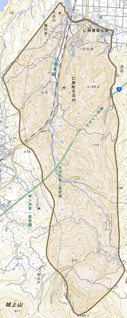 仁摩町天河内とその周辺の地図。町の範囲を重ねている