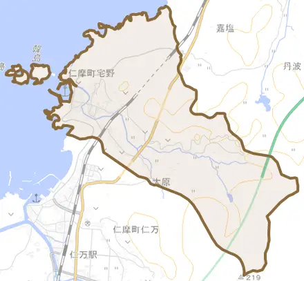仁摩町宅野とその周辺の地図。町の範囲を重ねている