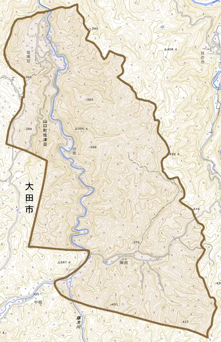 山口町佐津目とその周辺の地図。町の範囲を重ねている